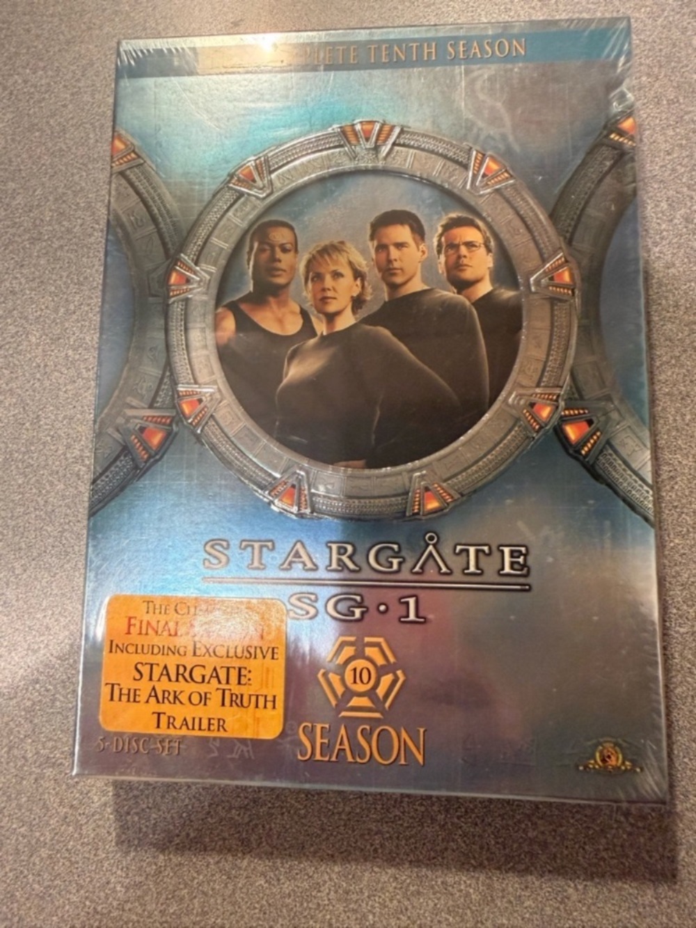 SG-1 Season 10 Collector DVD Set - Brand, Blue